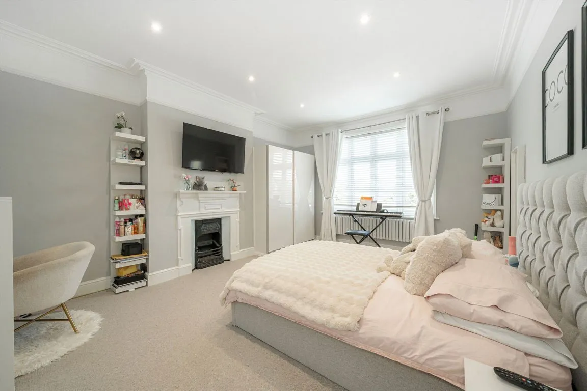 Curzon Road, Weybridge, KT13, photo 8