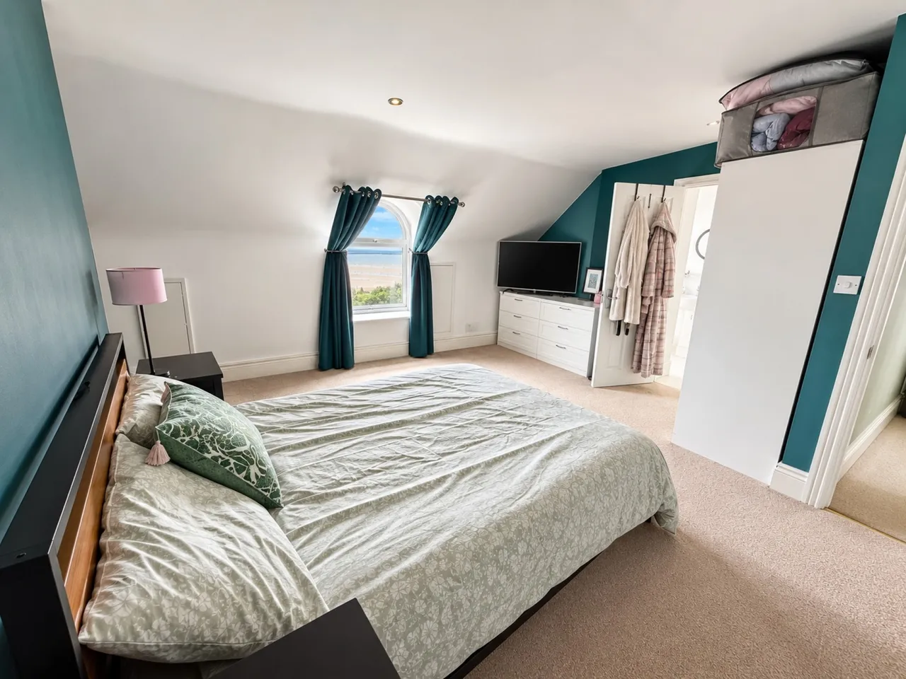 The Esplanade, Burnham-On-Sea, TA8, photo 16