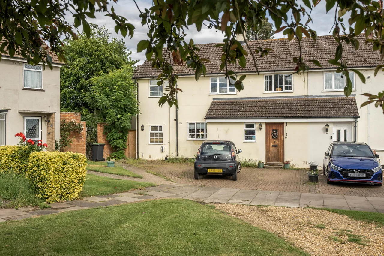 4 bed property for sale, Highbury Grove, Clapham