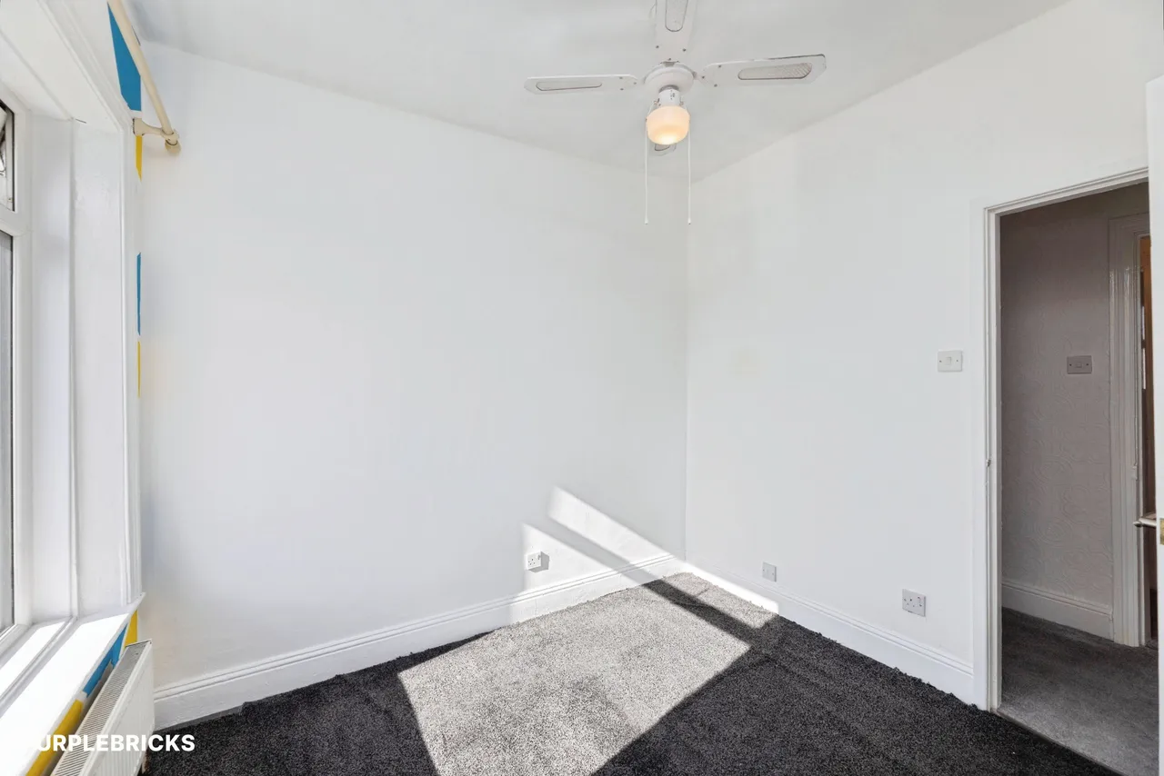 Moorcroft Drive, Bradford, BD4, photo 10