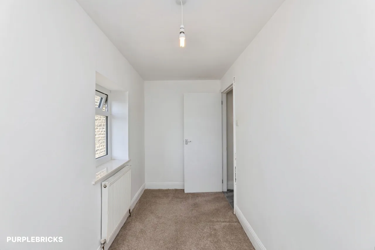 Moorcroft Drive, Bradford, BD4, photo 13