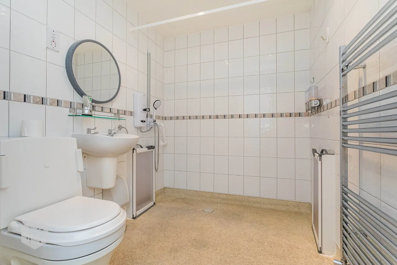 Palmerstones Court, Bolton, BL1 5GT, photo 18