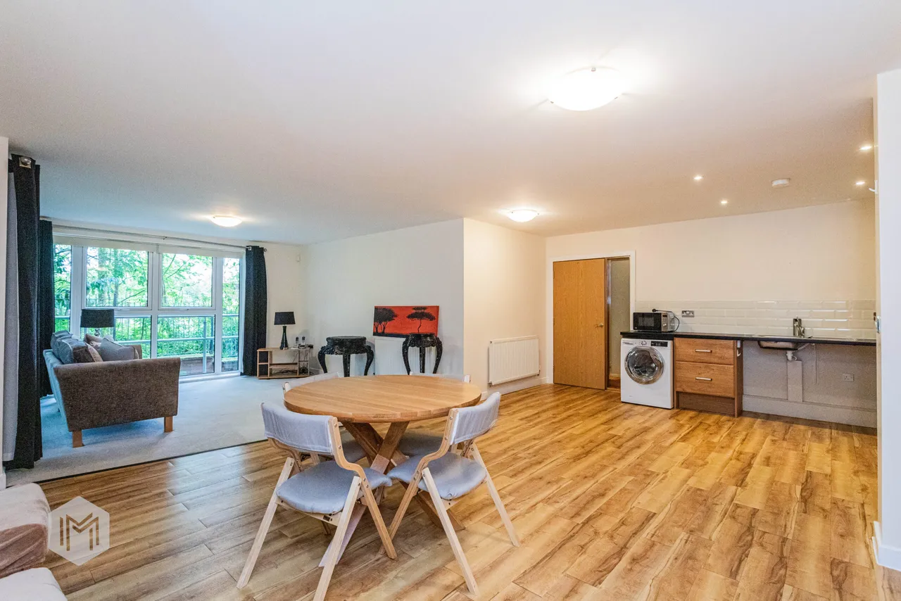 Palmerstones Court, Bolton, BL1 5GT, photo 4