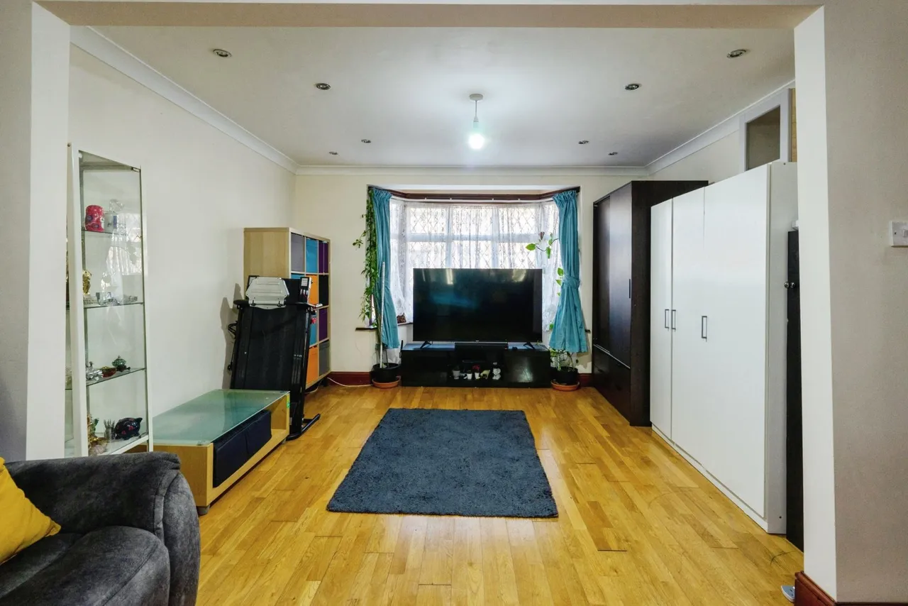 Tokyngton Avenue, Wembley, HA9, photo 5