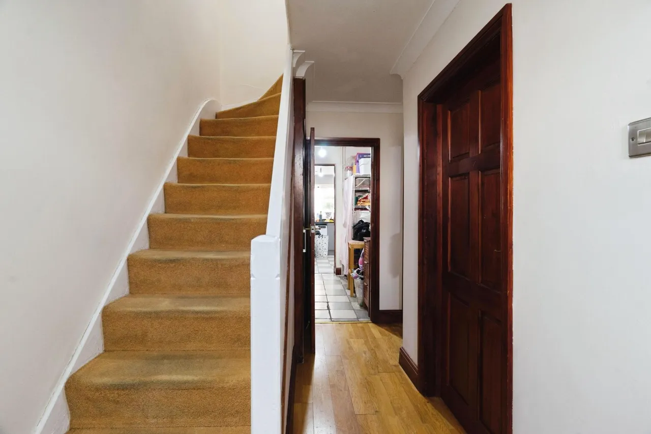 Tokyngton Avenue, Wembley, HA9, photo 11