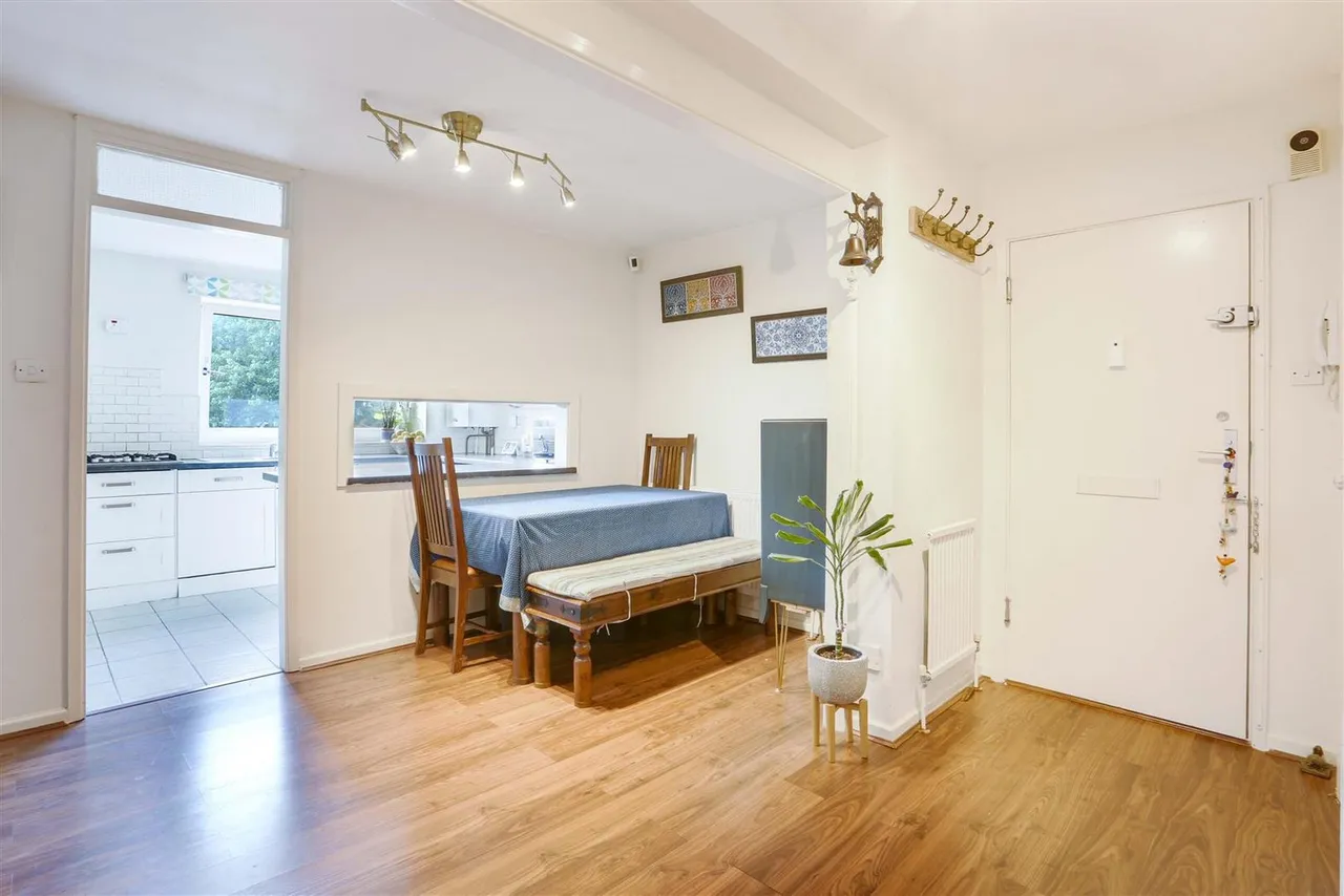 Brighton Road, Sutton, SM2 5JQ, photo 6