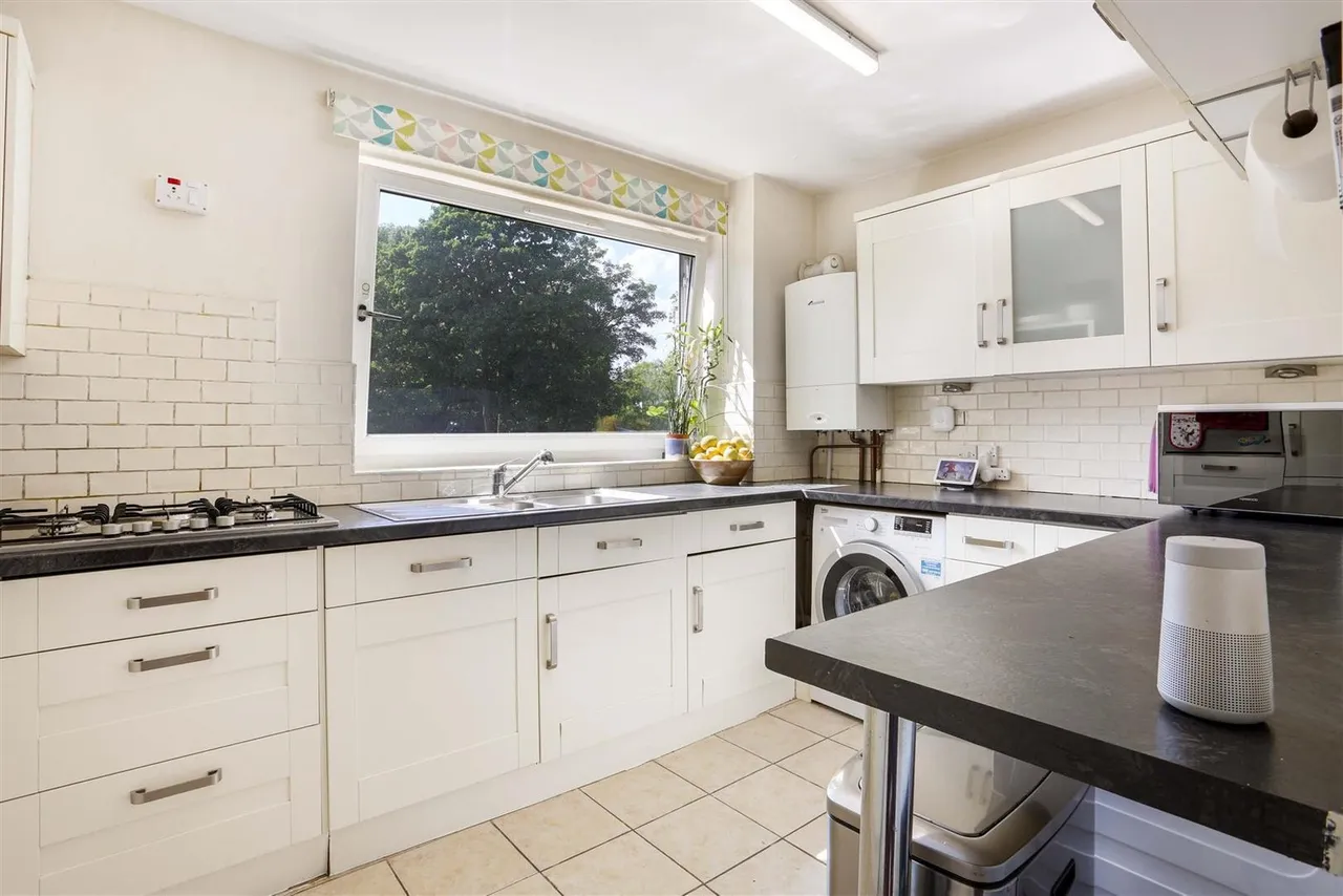 Brighton Road, Sutton, SM2 5JQ, photo 2
