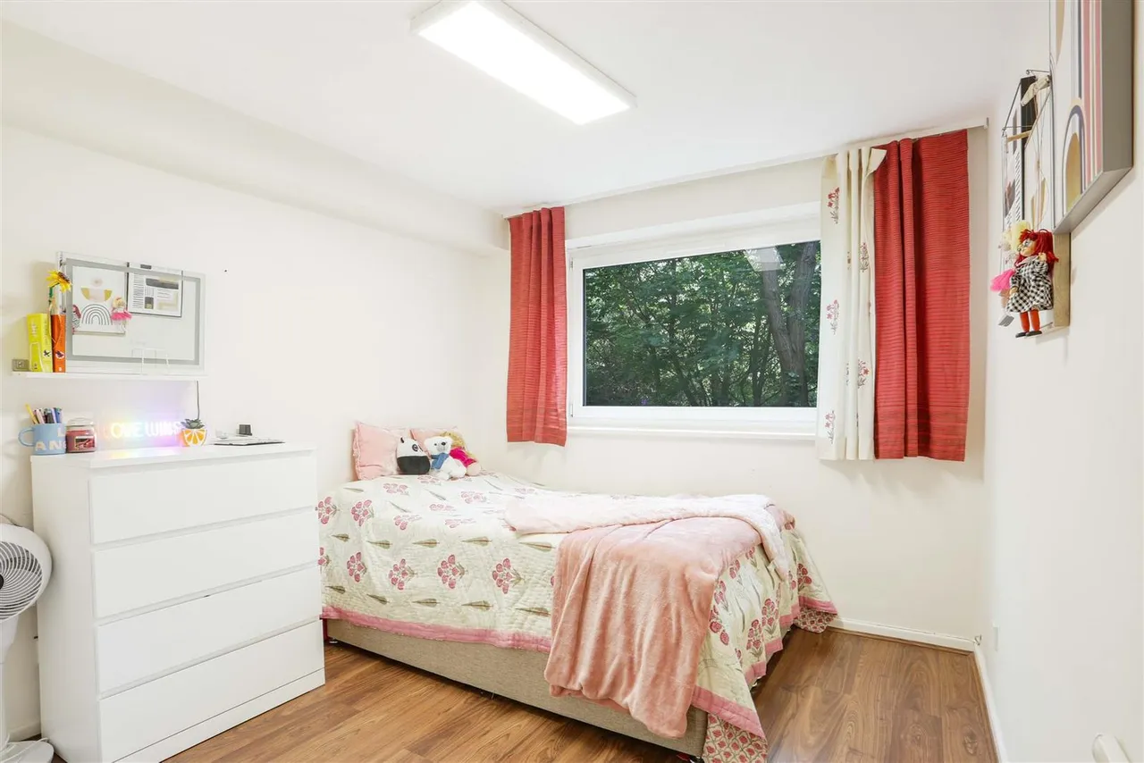 Brighton Road, Sutton, SM2 5JQ, photo 12