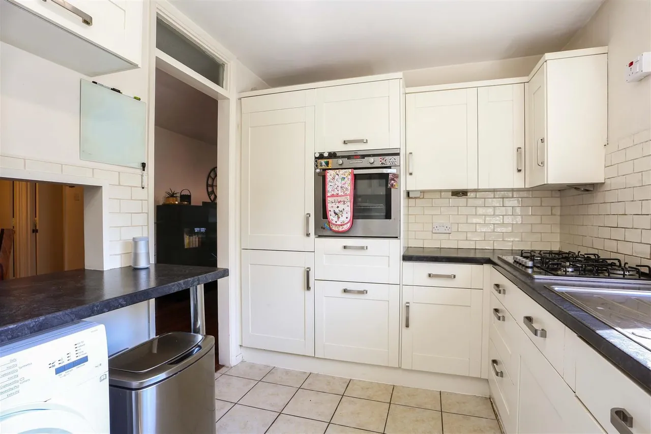 Brighton Road, Sutton, SM2 5JQ, photo 8