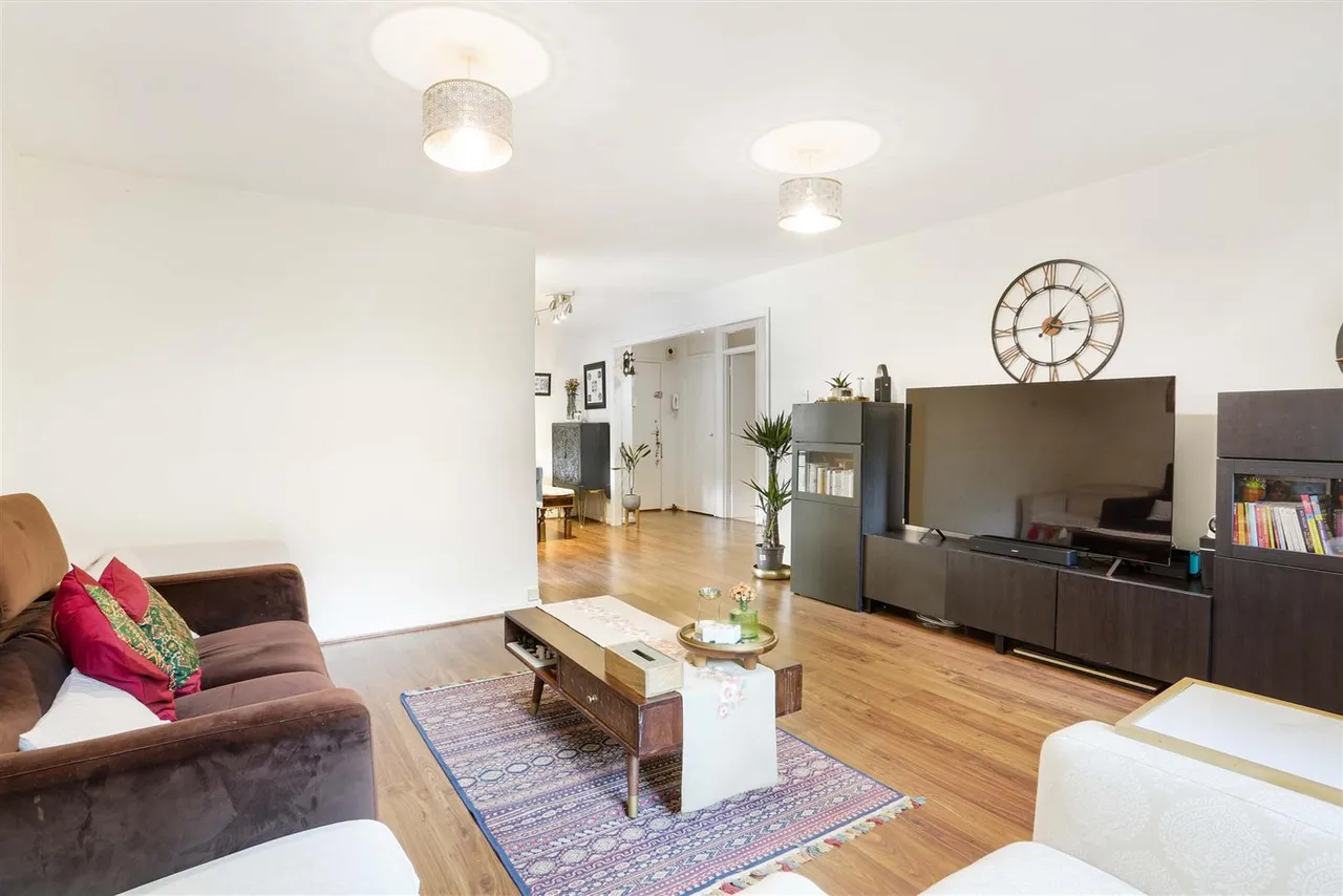 2 bed flat for sale — Brighton Road, Sutton, SM2 5JQ