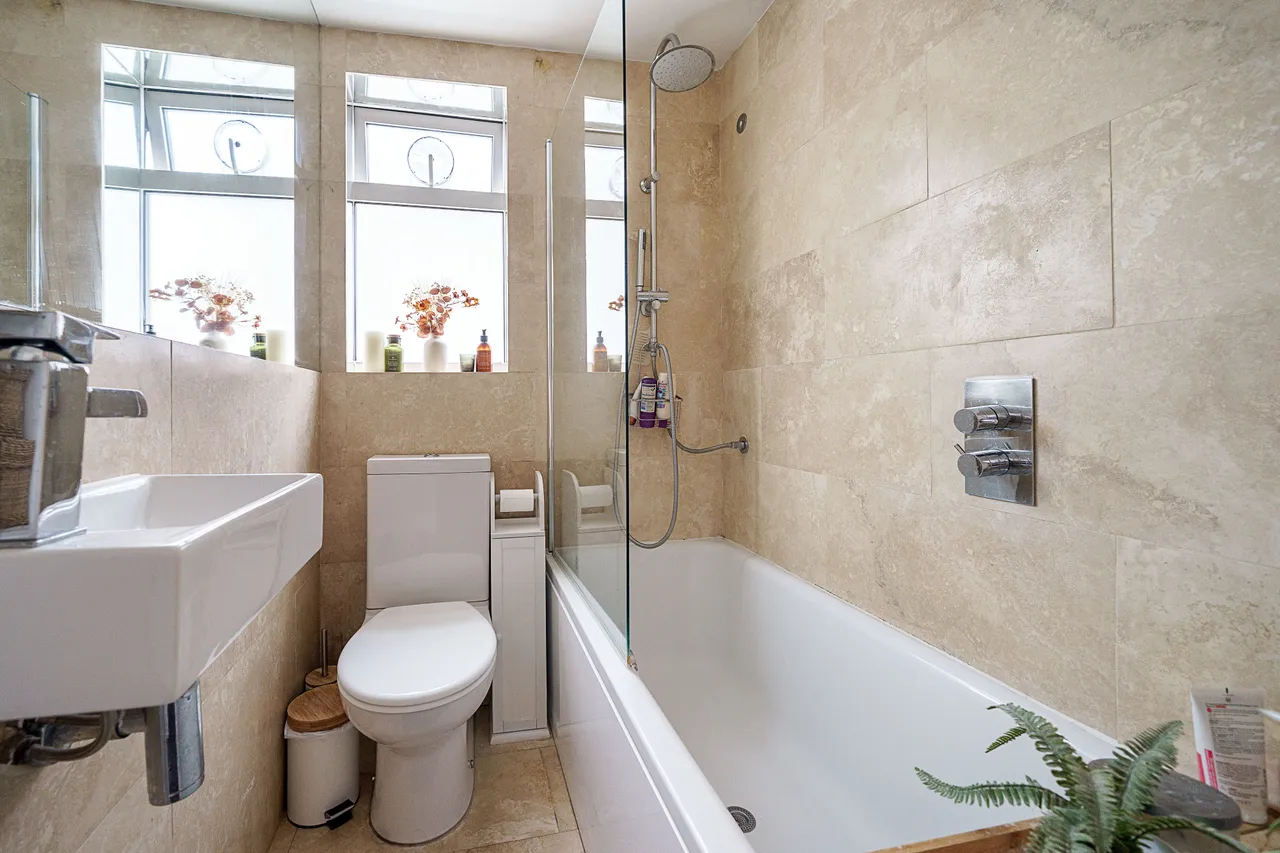 College Road, London, NW10, photo 7