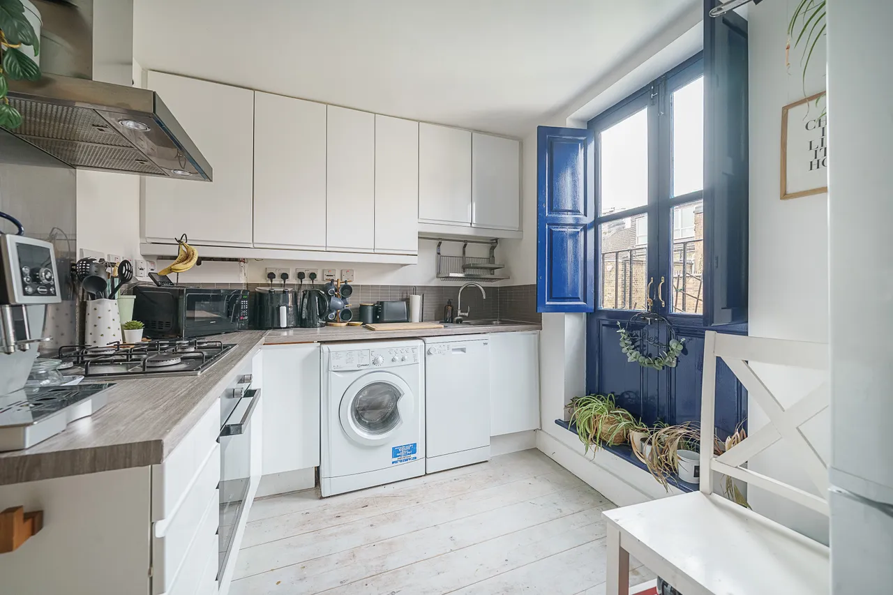 College Road, London, NW10, photo 10