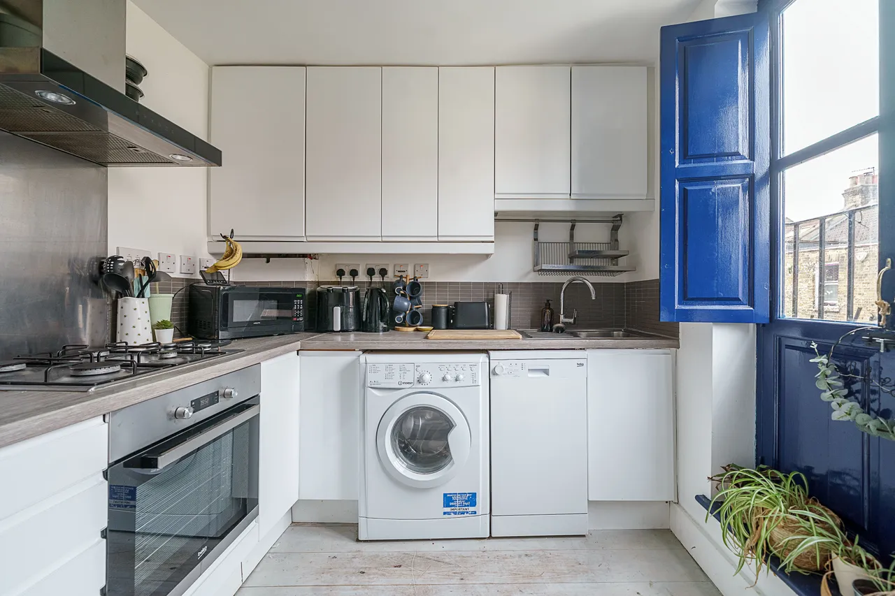 College Road, London, NW10, photo 5