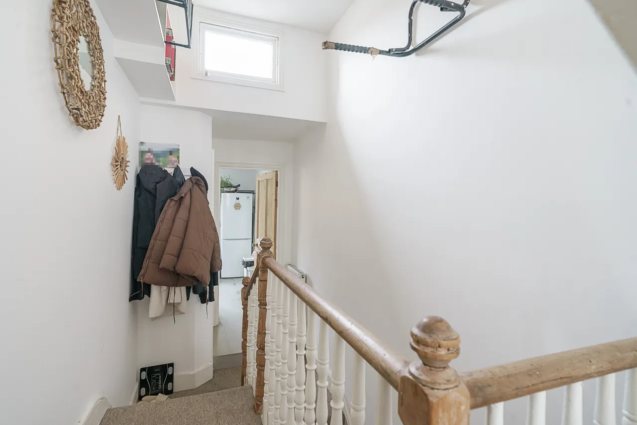 College Road, London, NW10, photo 12