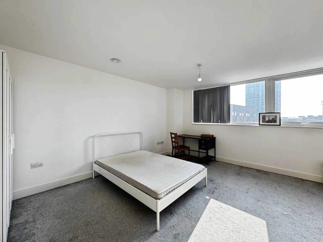 Fleming Way, Swindon, SN1, photo 7