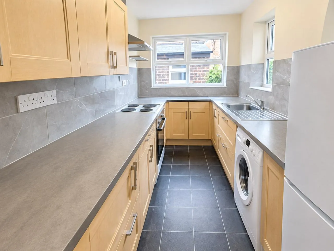 Cromwell Street, Radford Nottingham, NG7, photo 2