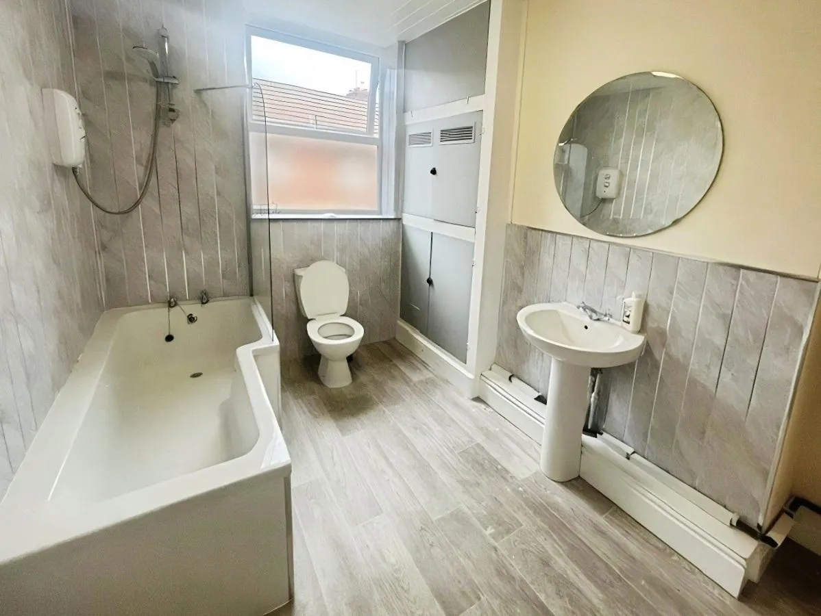 Cromwell Street, Radford Nottingham, NG7, photo 9