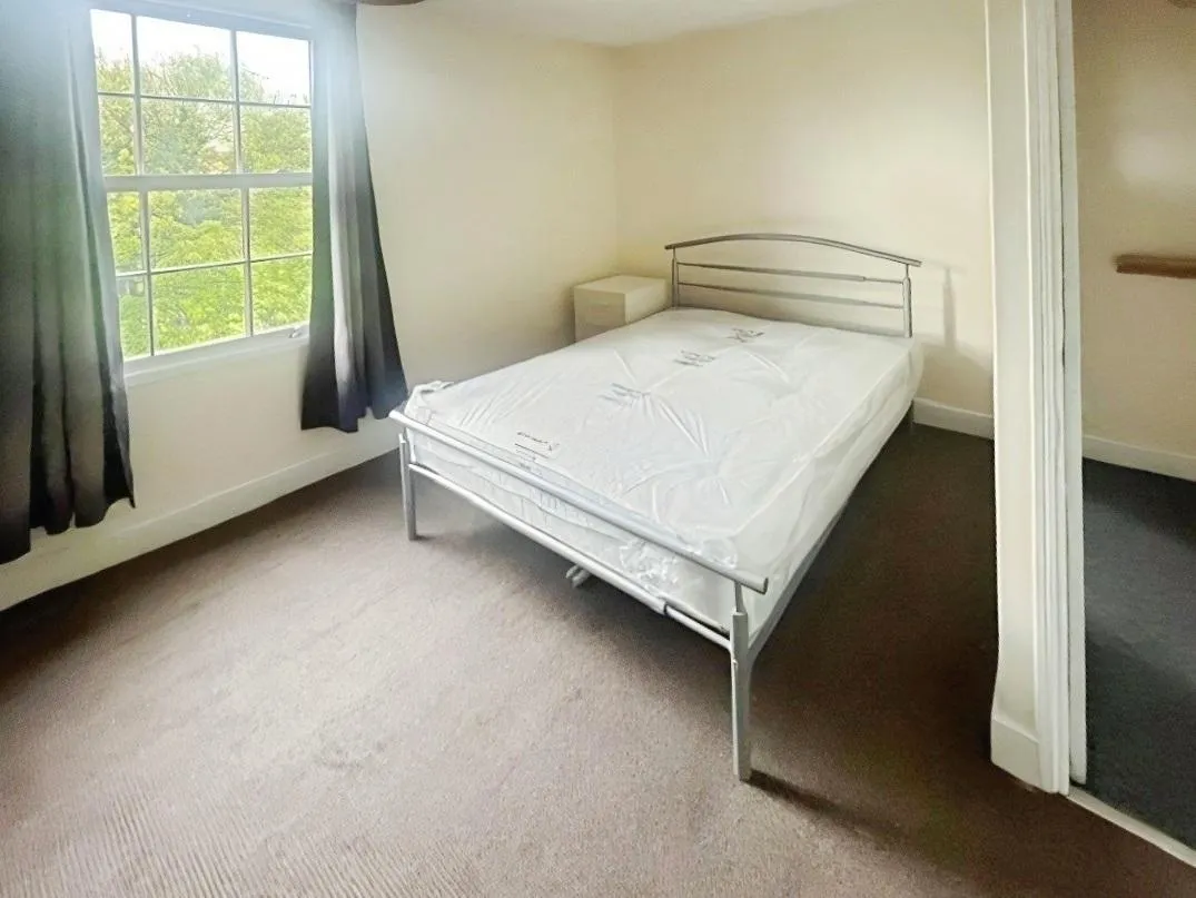 Cromwell Street, Radford Nottingham, NG7, photo 8