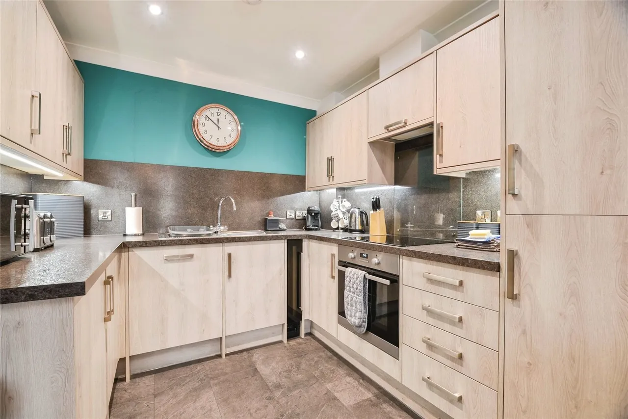 Whitehall Landing, Whitby, North Yorkshire, YO22, photo 3
