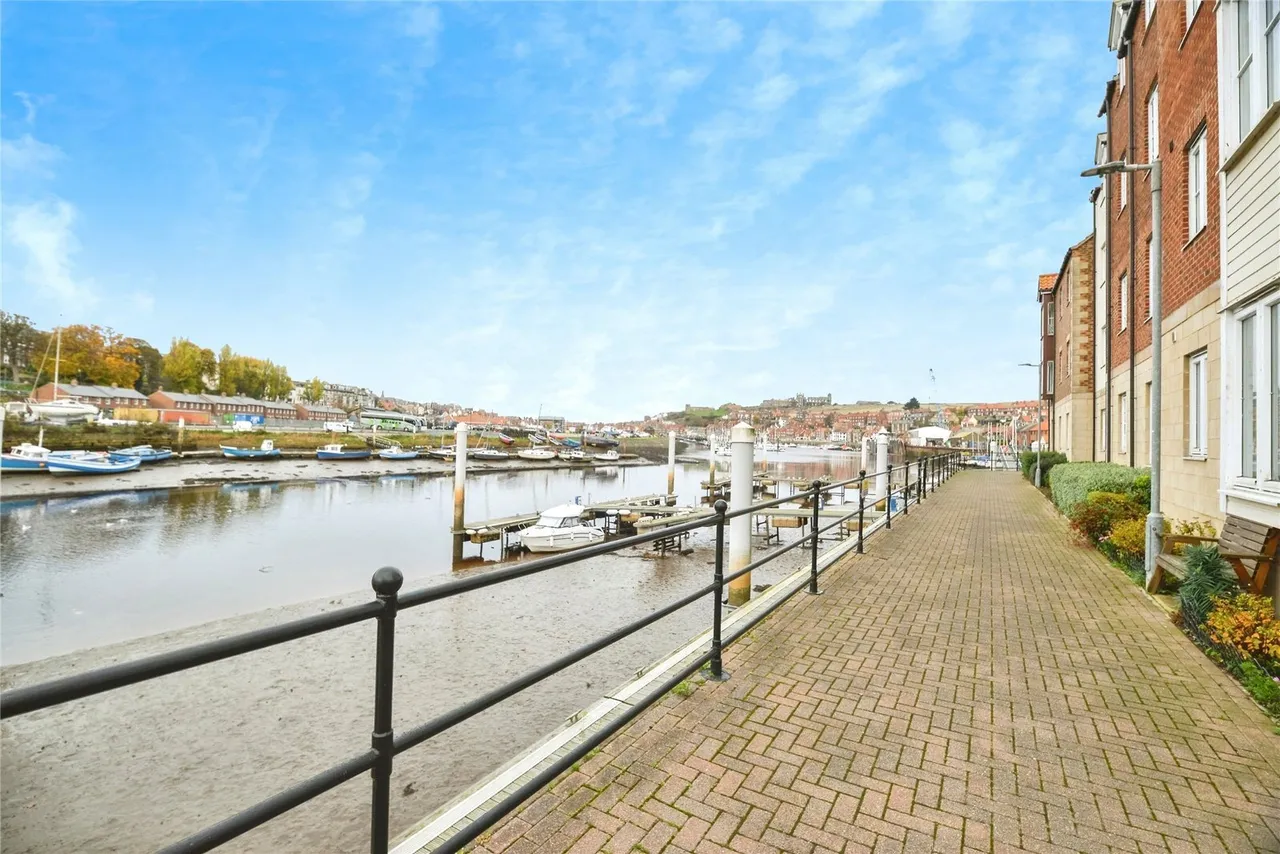 Whitehall Landing, Whitby, North Yorkshire, YO22, photo 6