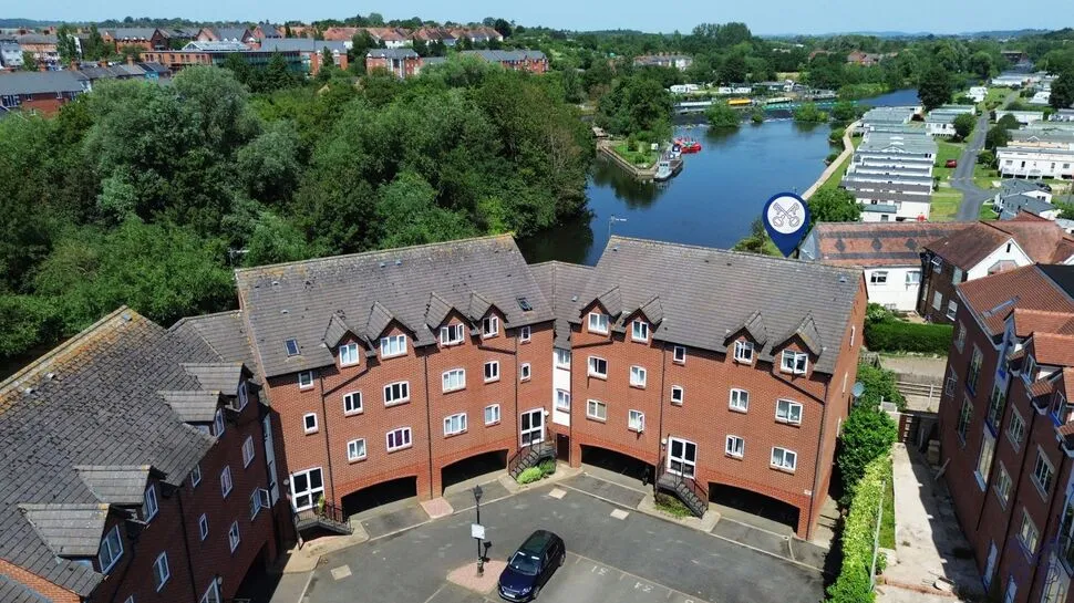2 bed flat for sale, Mortimers Quay, Evesham, WR11