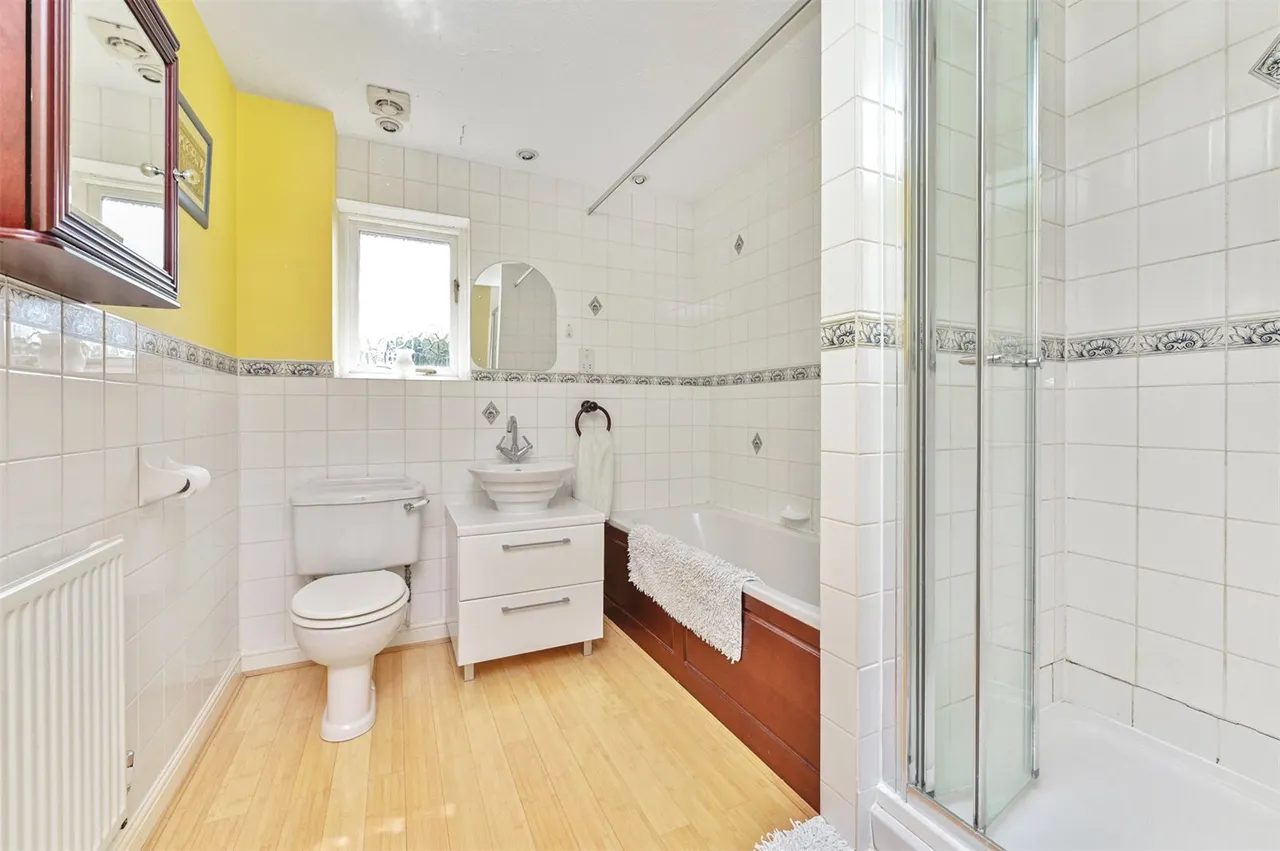 Milton Grange, Ash Vale, Guildford, Surrey, GU12 5DU, photo 9