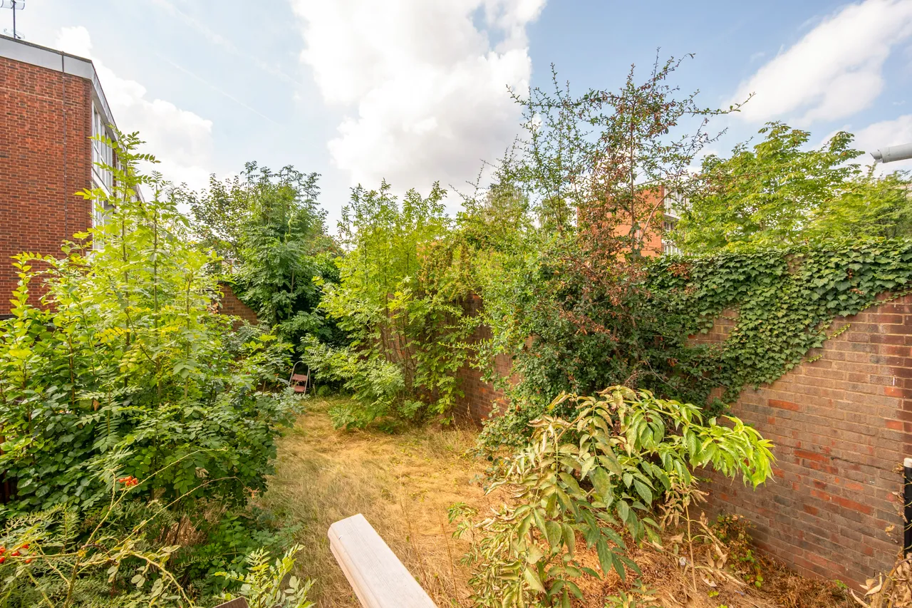87 Ibsley Gardens, London, photo 2