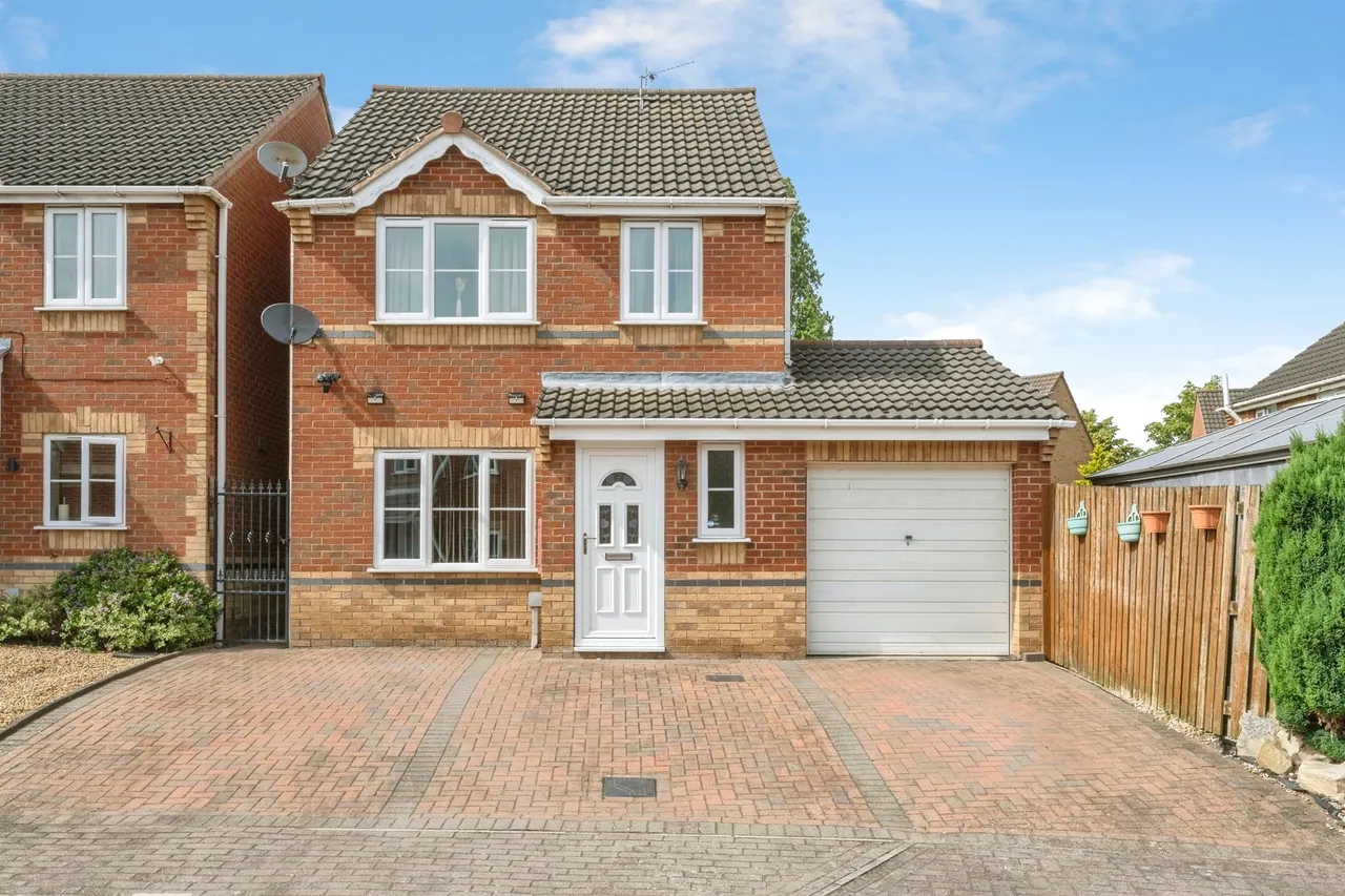 3 bed house for sale, Gloucester Court, Scunthorpe, DN15