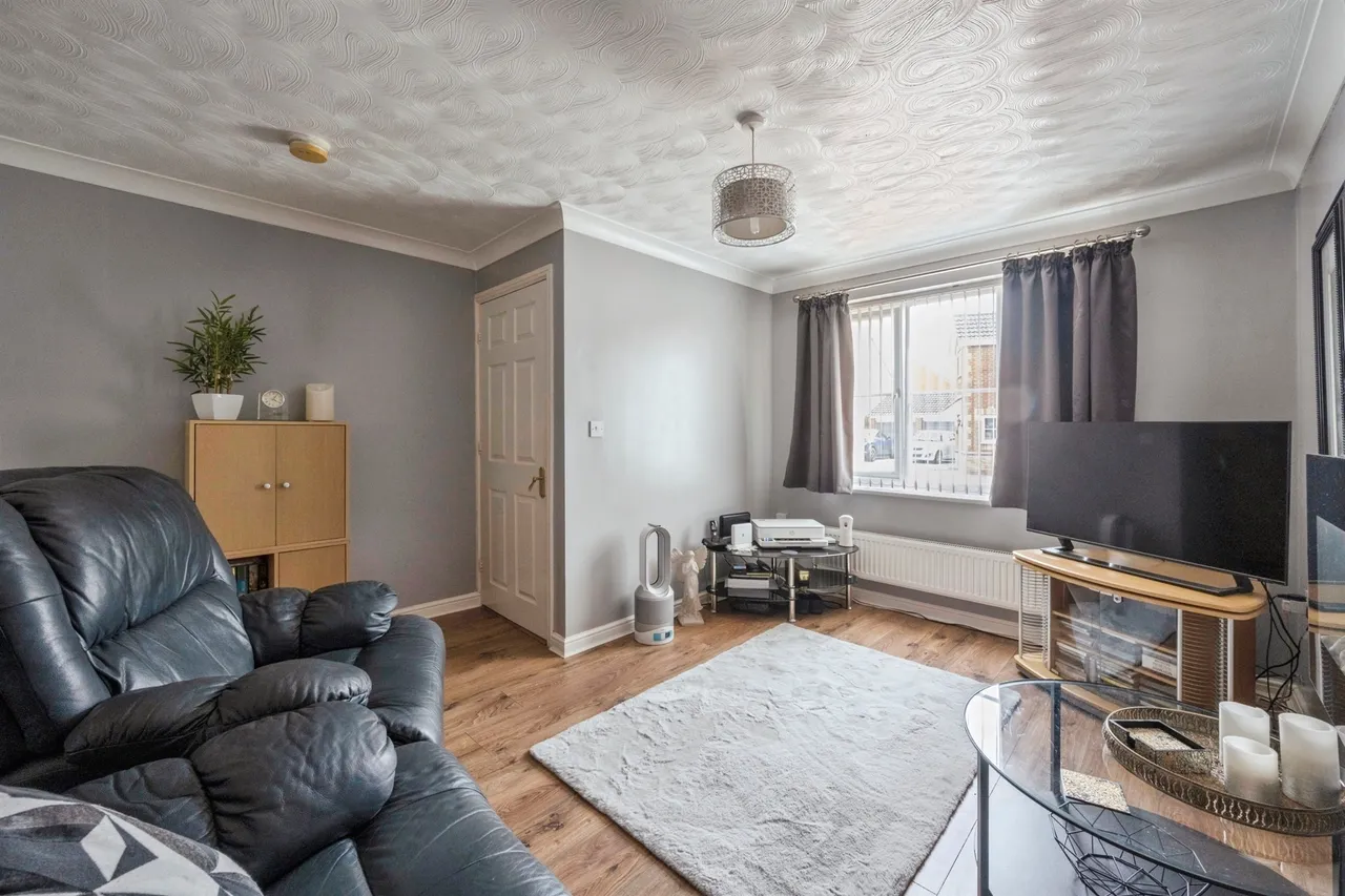 Gloucester Court, Scunthorpe, DN15, photo 3