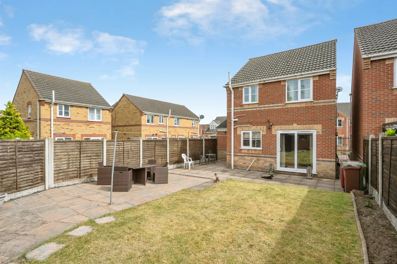 Gloucester Court, Scunthorpe, DN15, photo 14