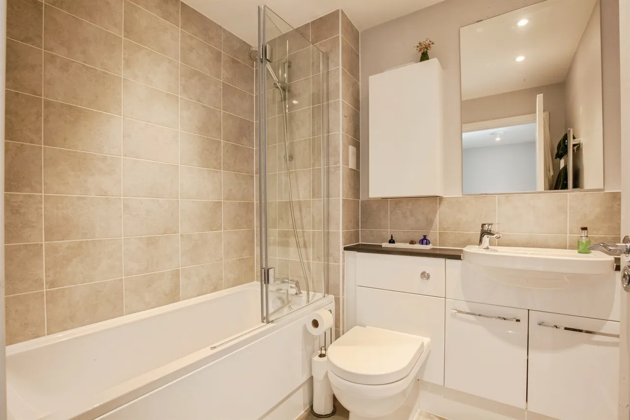 Town Wood Close, Lindfield, RH16, photo 11
