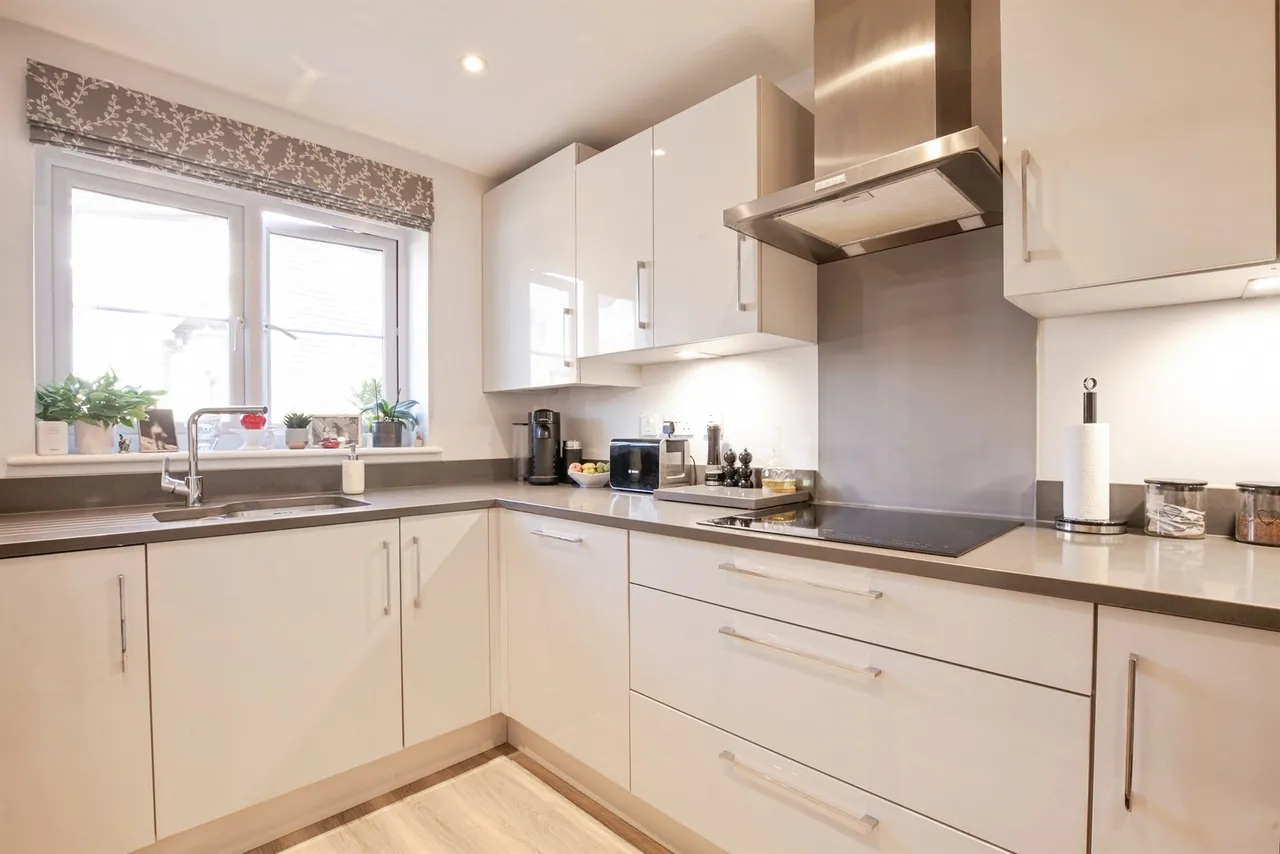 Town Wood Close, Lindfield, RH16, photo 4