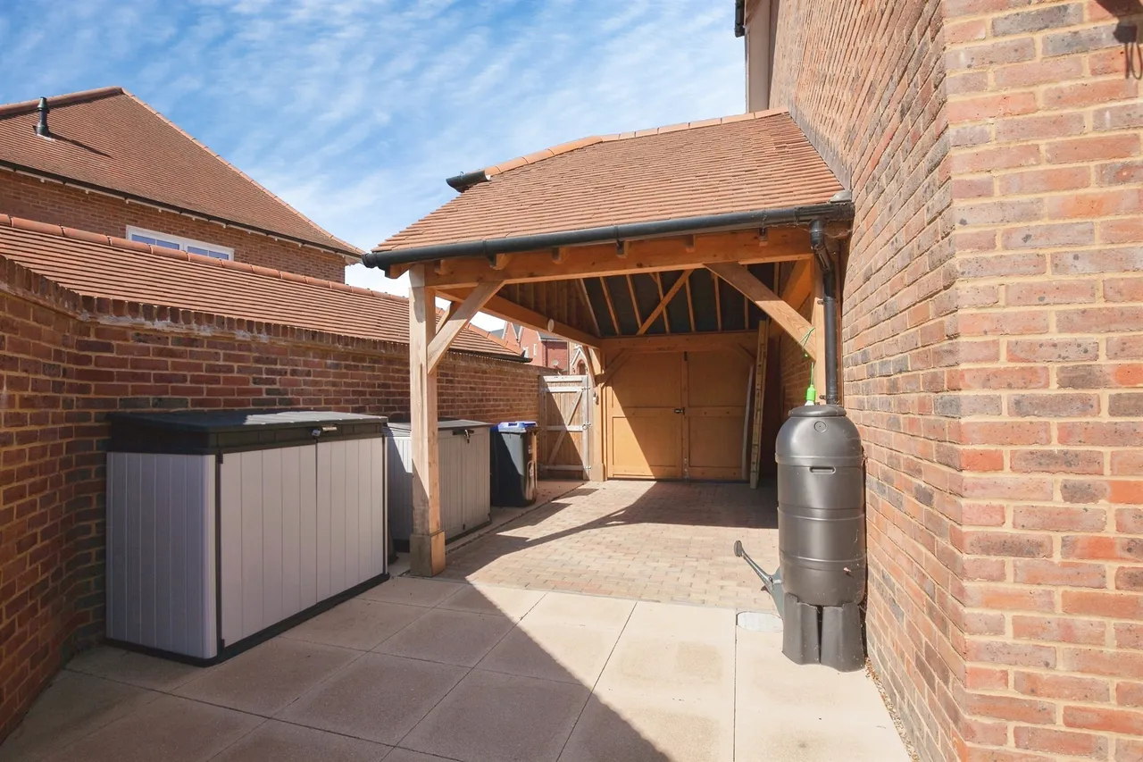 Town Wood Close, Lindfield, RH16, photo 12