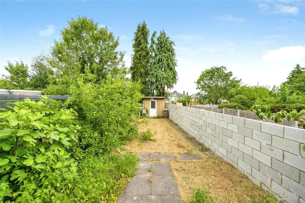 Runley Road, Luton, Bedfordshire, LU1, photo 16