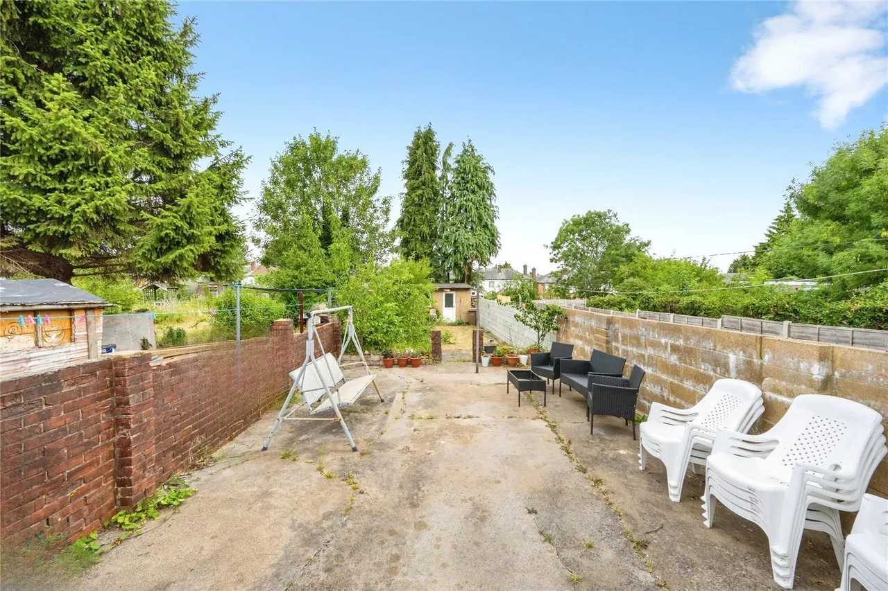 Runley Road, Luton, Bedfordshire, LU1, photo 15