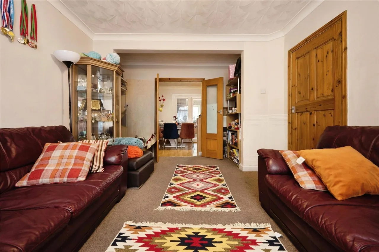 Runley Road, Luton, Bedfordshire, LU1, photo 4