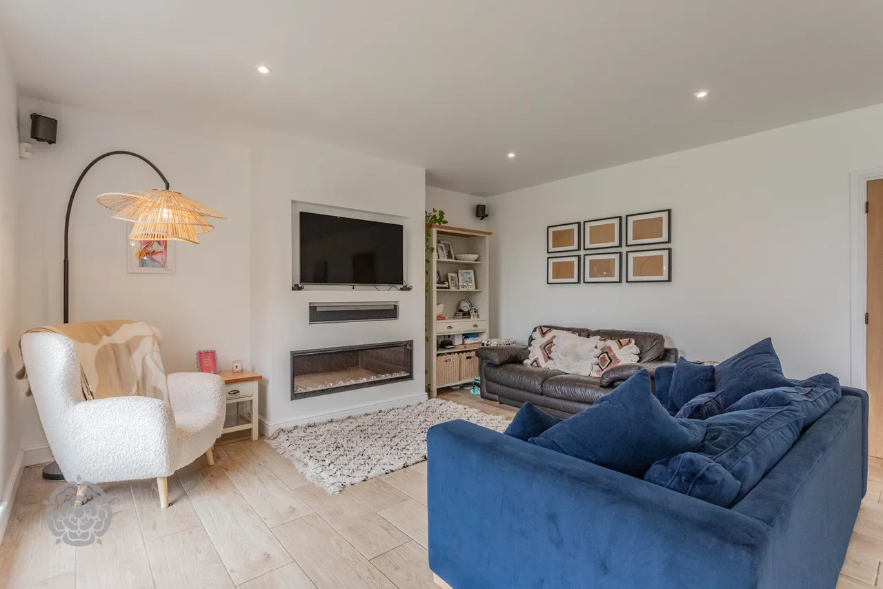 Heath Lane, Croft, Warrington, WA3 7DH, photo 6