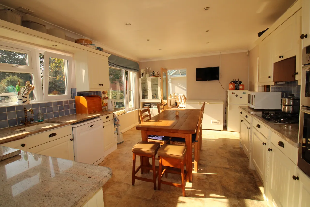 Gay Bowers Road, Danbury, CM3 4JQ, photo 5