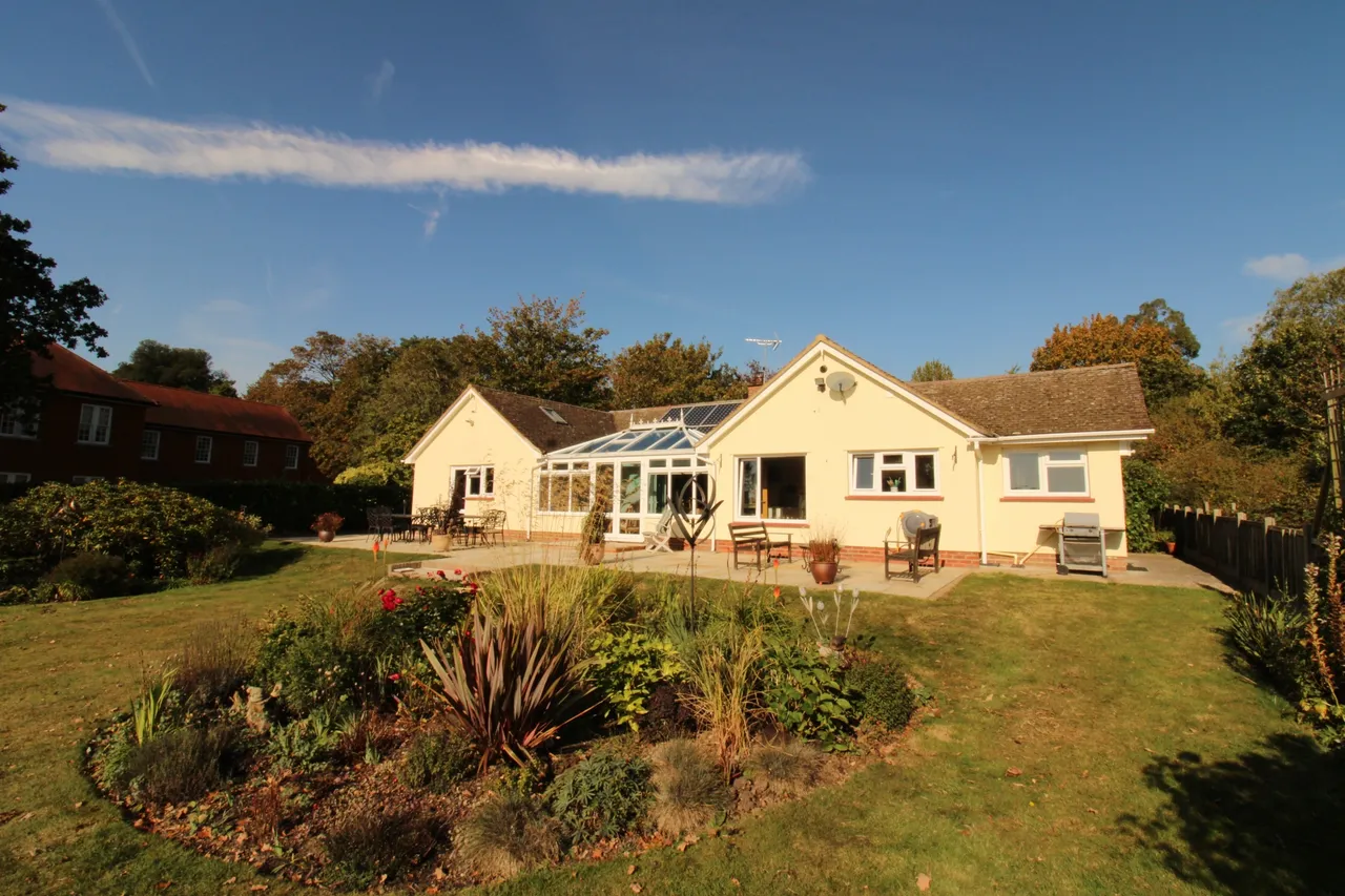 5 bed house for sale — Gay Bowers Road, Danbury, CM3 4JQ