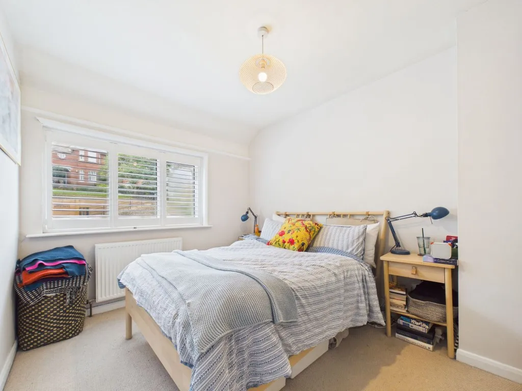 Kentwood Hill, Tilehurst, RG31, photo 12