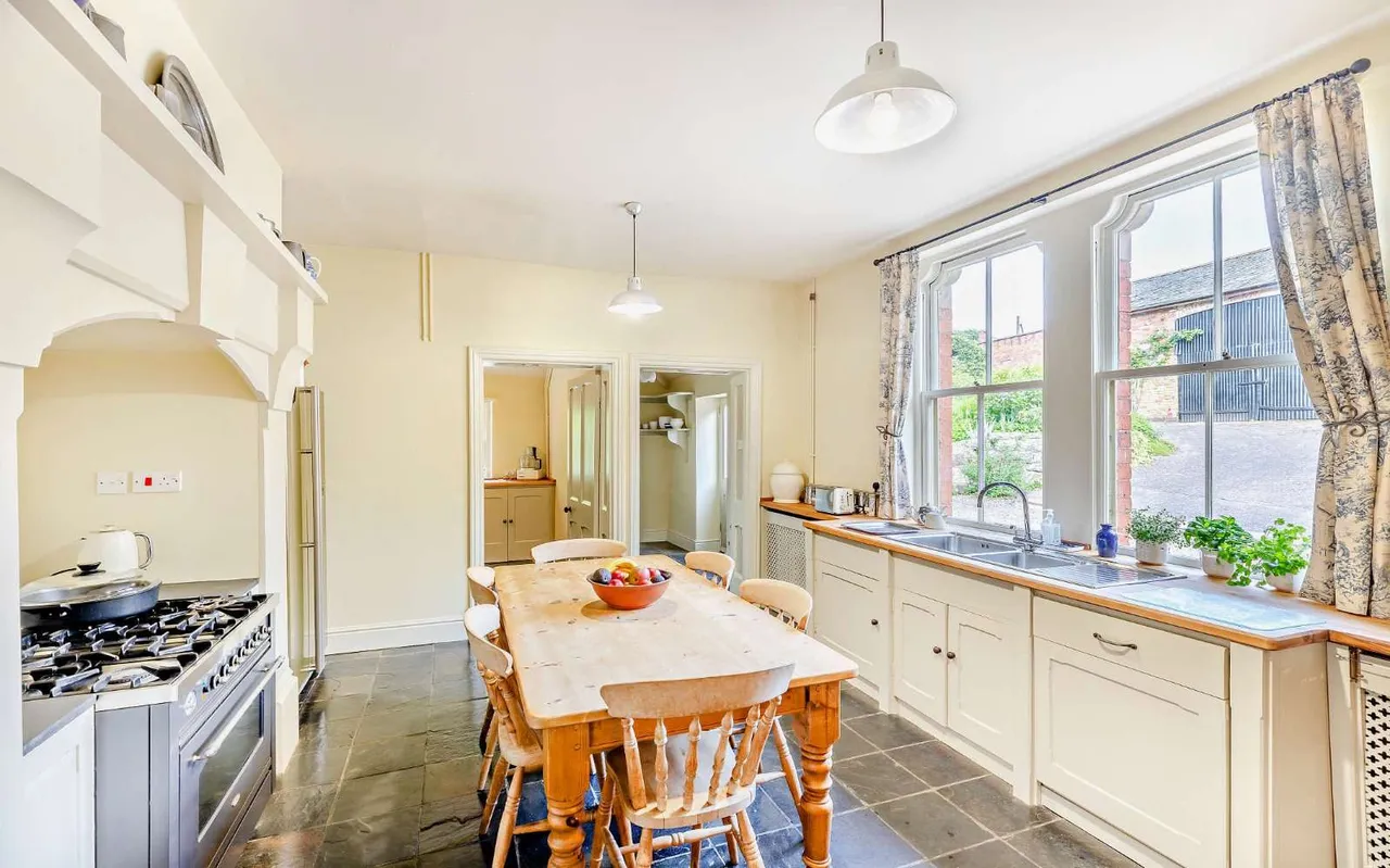 Llanfair Caereinion, Welshpool, SY21, photo 12