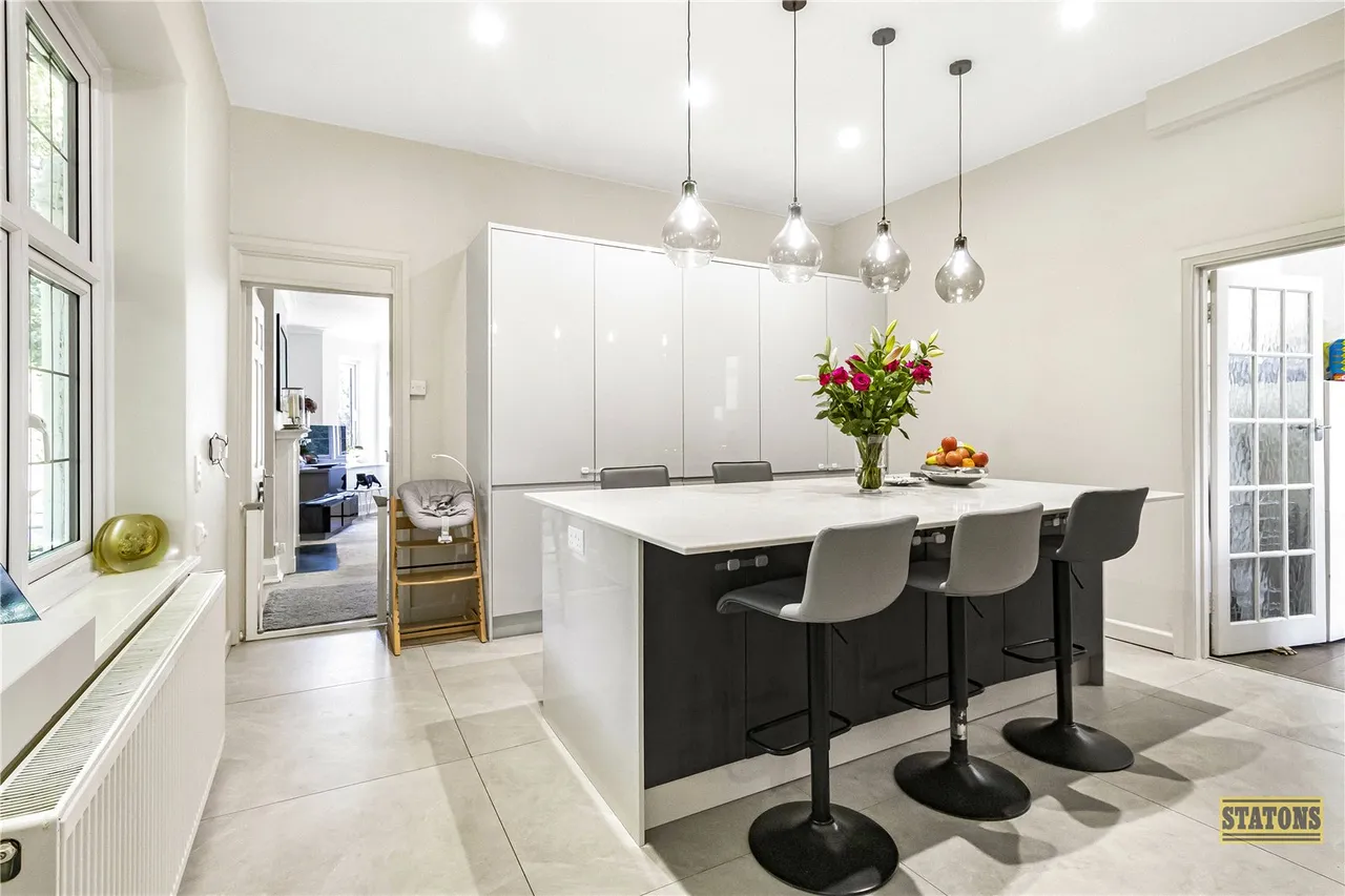 Camlet Way, Hadley Common, EN4 0NJ, photo 12