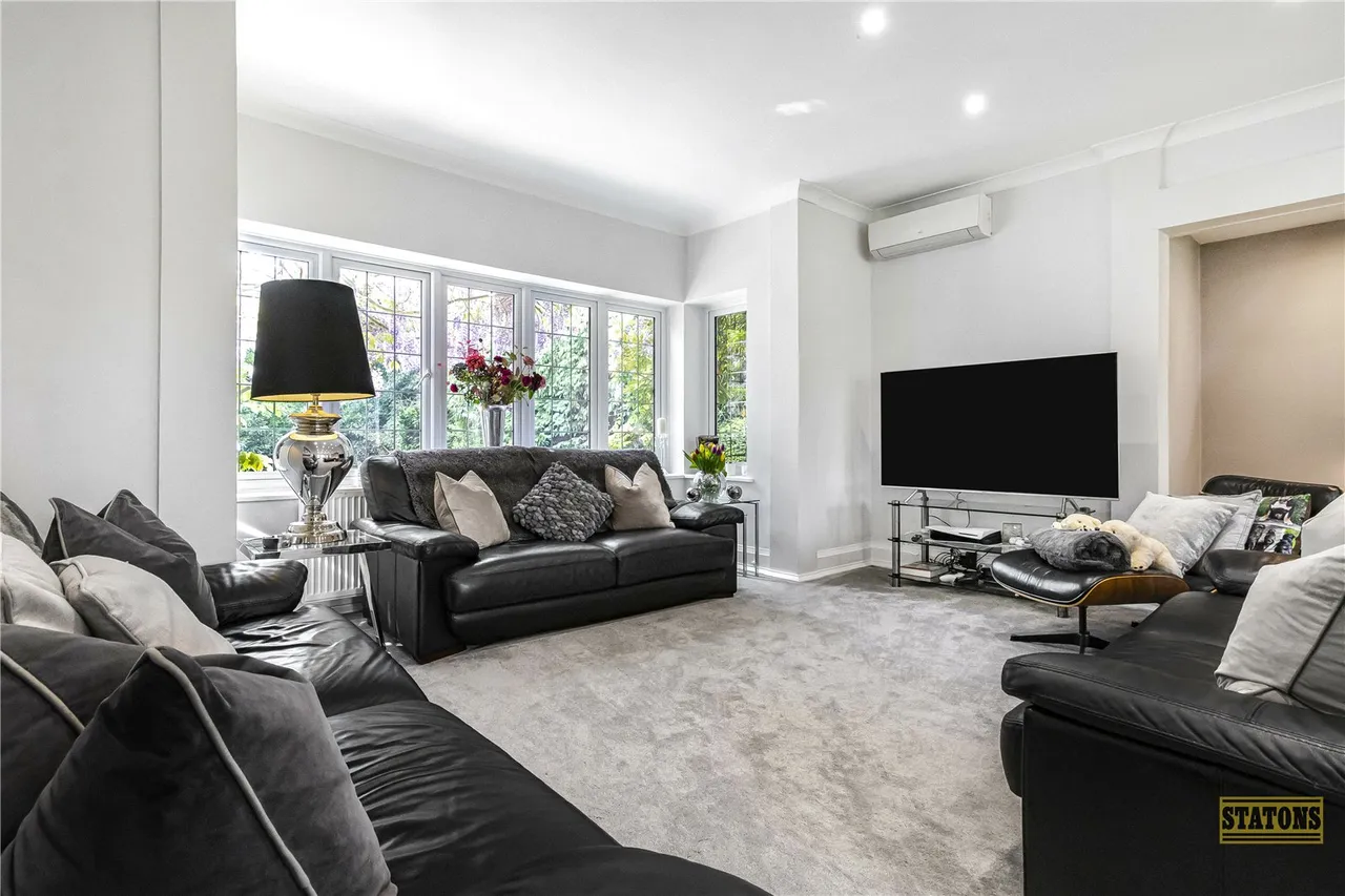 Camlet Way, Hadley Common, EN4 0NJ, photo 9