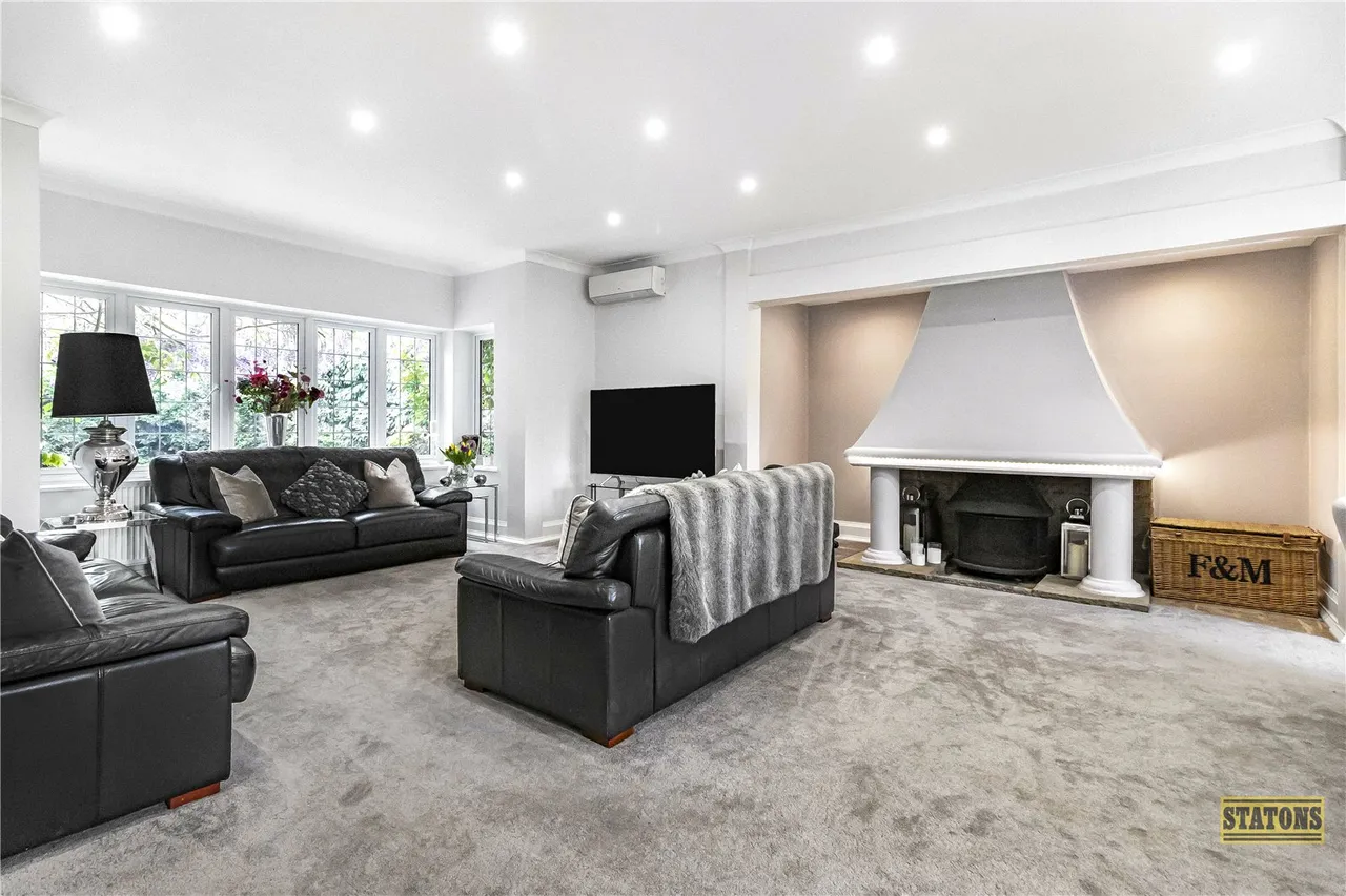 Camlet Way, Hadley Common, EN4 0NJ, photo 8