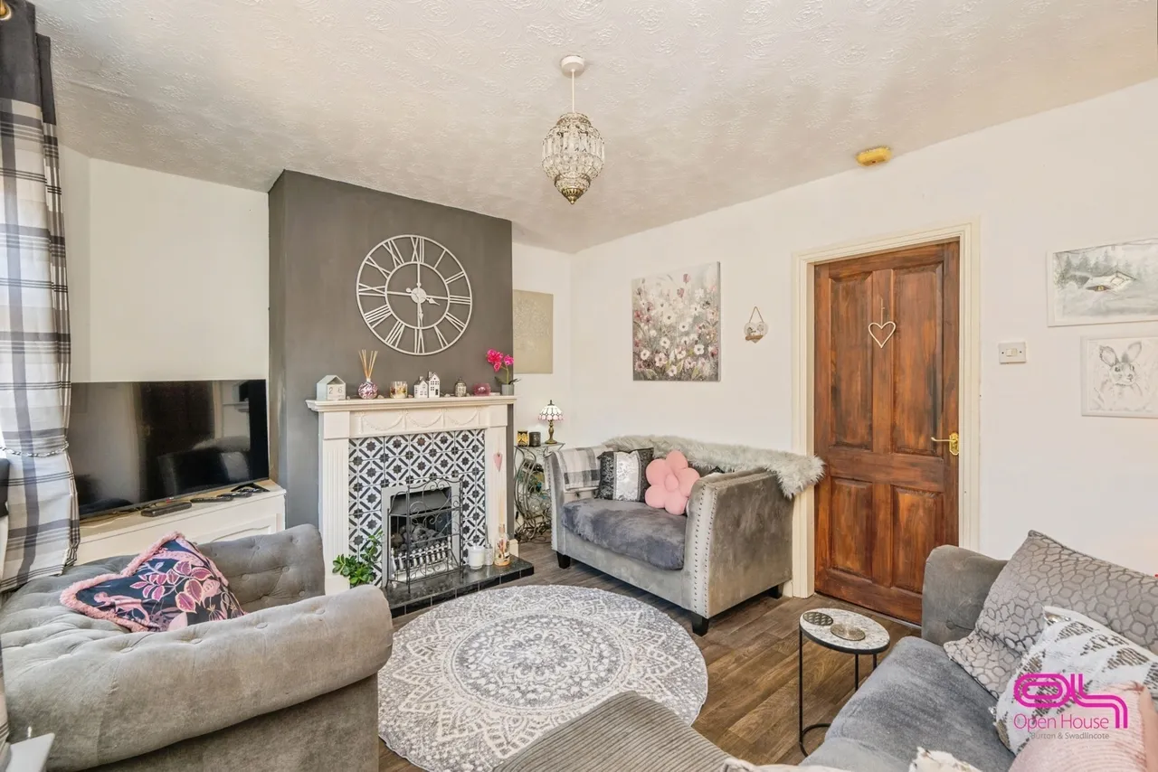 Tamworth Road, Amington, Tamworth, Staffordshire, B77, photo 6