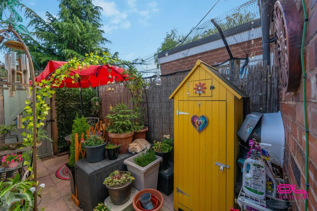 Tamworth Road, Amington, Tamworth, Staffordshire, B77, photo 21