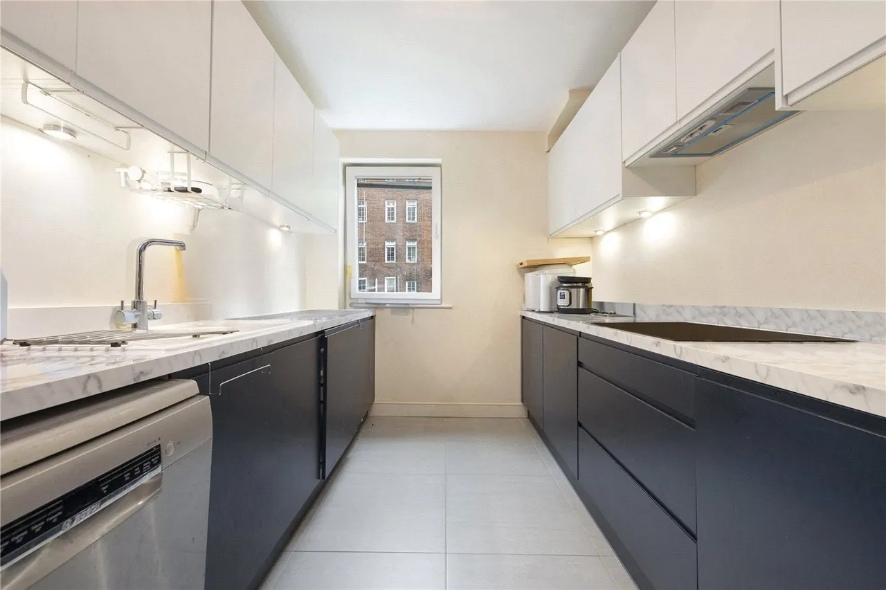 2 bed flat for sale — Abbey Road, St John's Wood, London, NW8