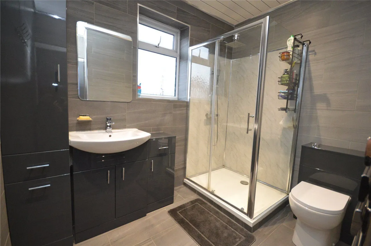 Cross Flatts Grove, Leeds, LS11, photo 11
