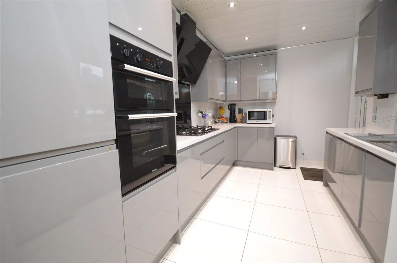 Cross Flatts Grove, Leeds, LS11, photo 5