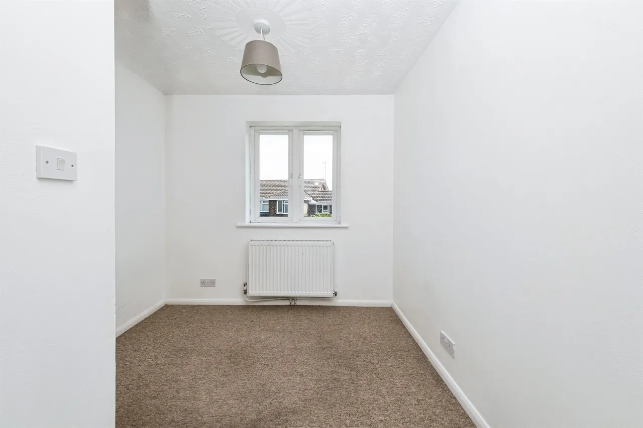 Byron Drive, Newport Pagnell, MK16, photo 13